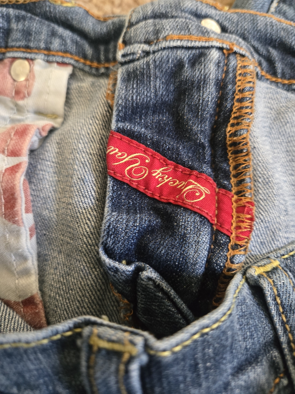 Lucky Brand Light Blue Denim Shorts with Contrast Stitching - Picture 7 of 12